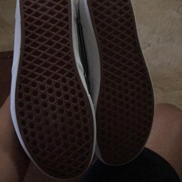 Vans - Picture 4 of 5